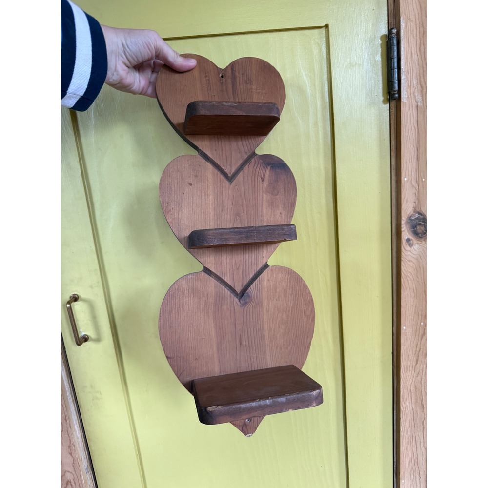 Vintage Cottage core Heart Wall Shelf for Trinkets - Picture 2 of 10